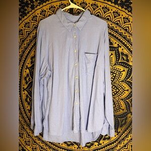 Universal Thread Light Blue Casual Button-Down Shirt